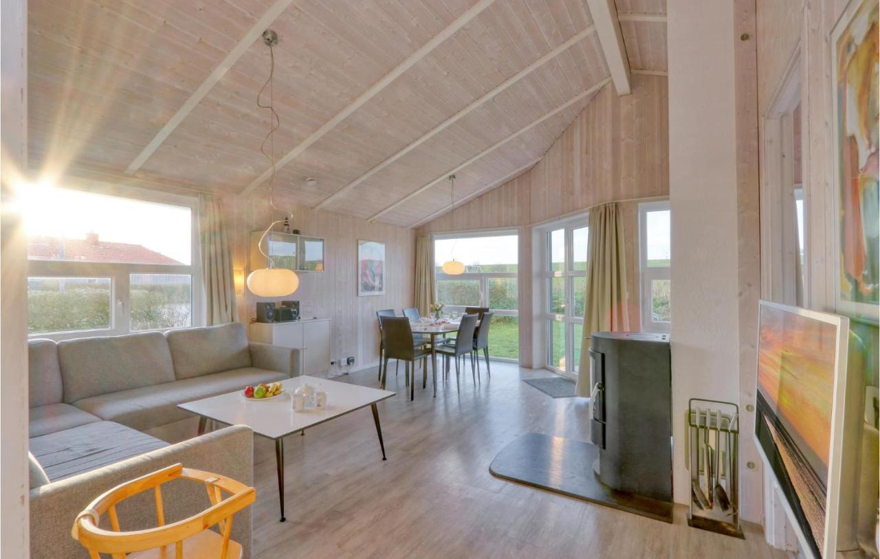 Amazing home in Friedrichskoog with 3 Bedrooms, Sauna&WiFi Exterior foto