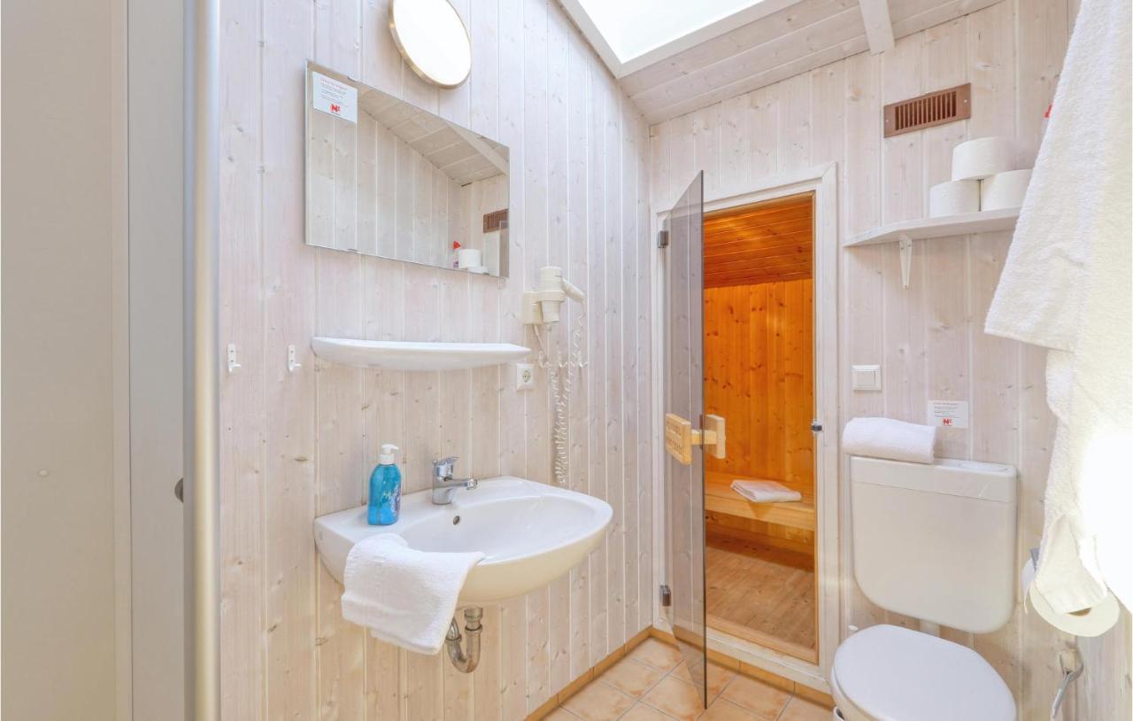 Amazing home in Friedrichskoog with 3 Bedrooms, Sauna&WiFi Exterior foto